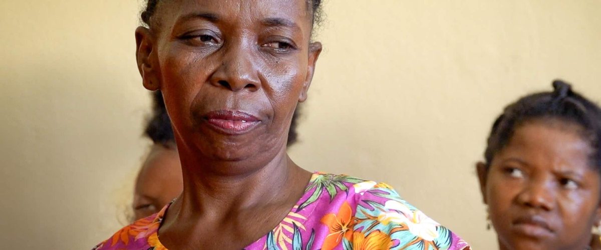 Antoanine-Fistula center-web