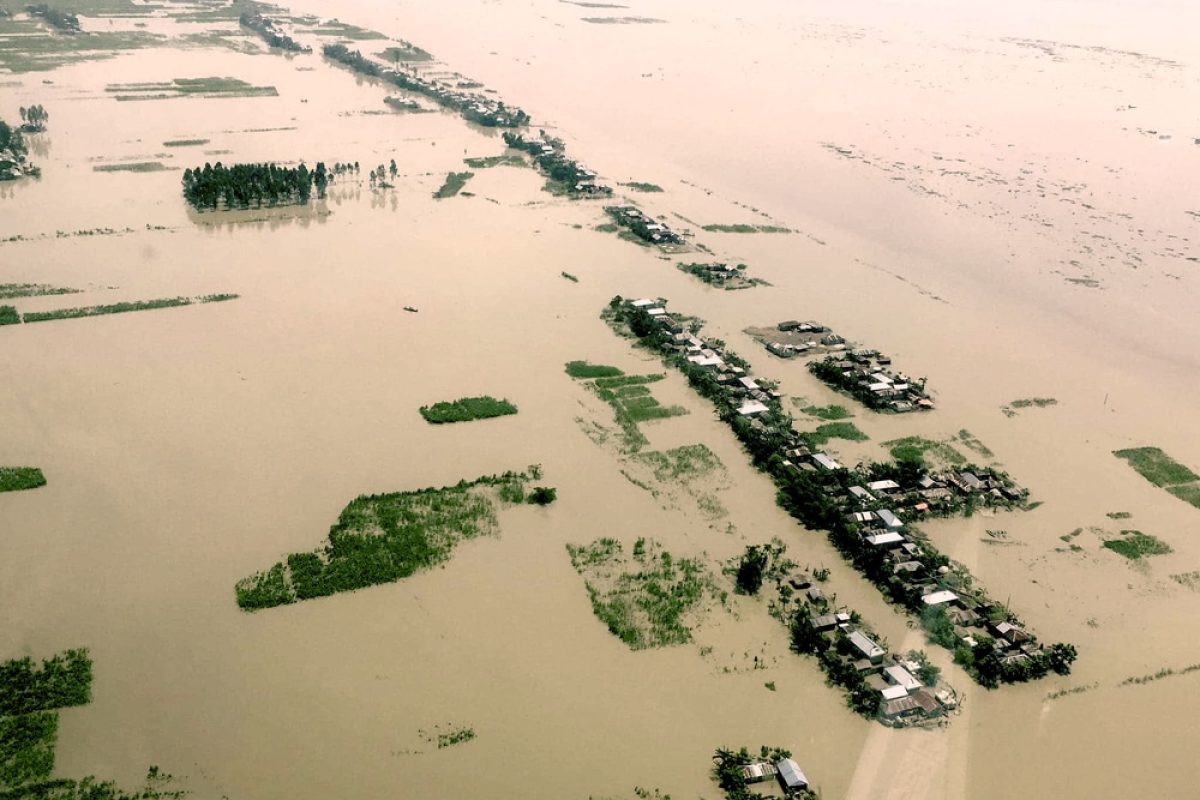 Bangladesh Memory Book
Heavy seasonal rains in Bangladesh triggered floods in July 2020, inundating 40 percent of the country. The flood was termed as the worst flooding since 1998.

On the 25th July of that year, in the midst of the pandemic, MAF Bangladesh conducted a survey flight with members of USAID and CARE on board. Following the survey, MAF was able to fly US Ambassador Earl Miller to meet with flood-affected families on 8th August.