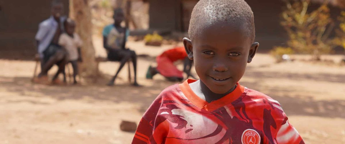 Barn i Bidibidi-lejren-web