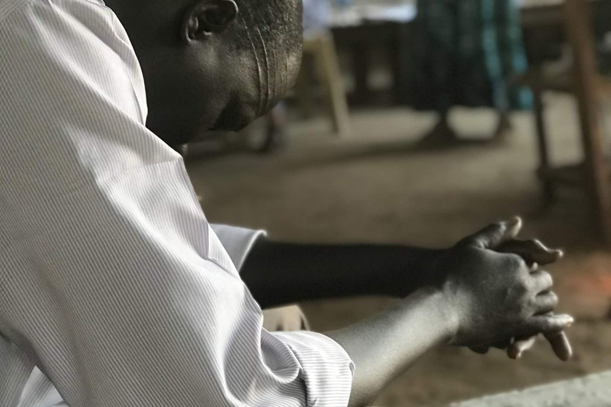 At the invitation of Bishop Elijah Matueny Awet, a team from MAF supported by The Presbyterian Church of South Sudan recently flew to a town in central South Sudan to lead a peace and reconciliation workshop with delegates from five local parishes.